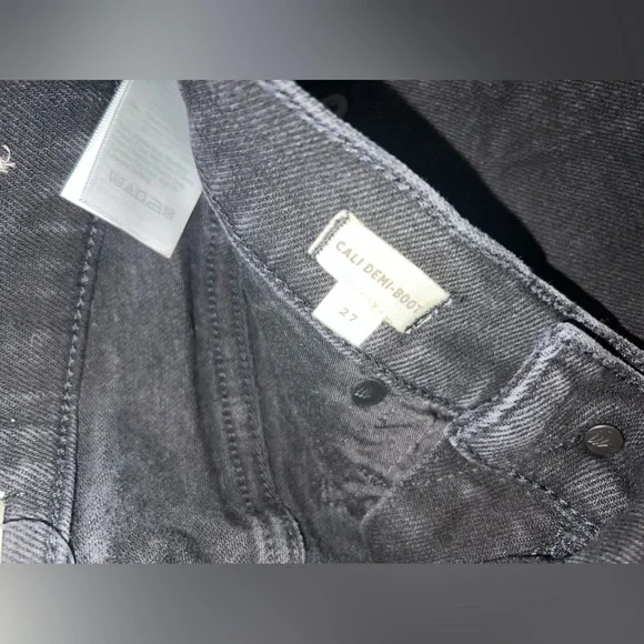 Madewell Cali Demi-Boot Jeans in Bayland Wash: Raw-Hem Edition - Picture 6 of 7